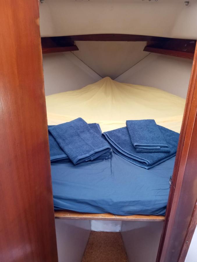Lisbon Cosy Boat Hotel Ngoại thất bức ảnh