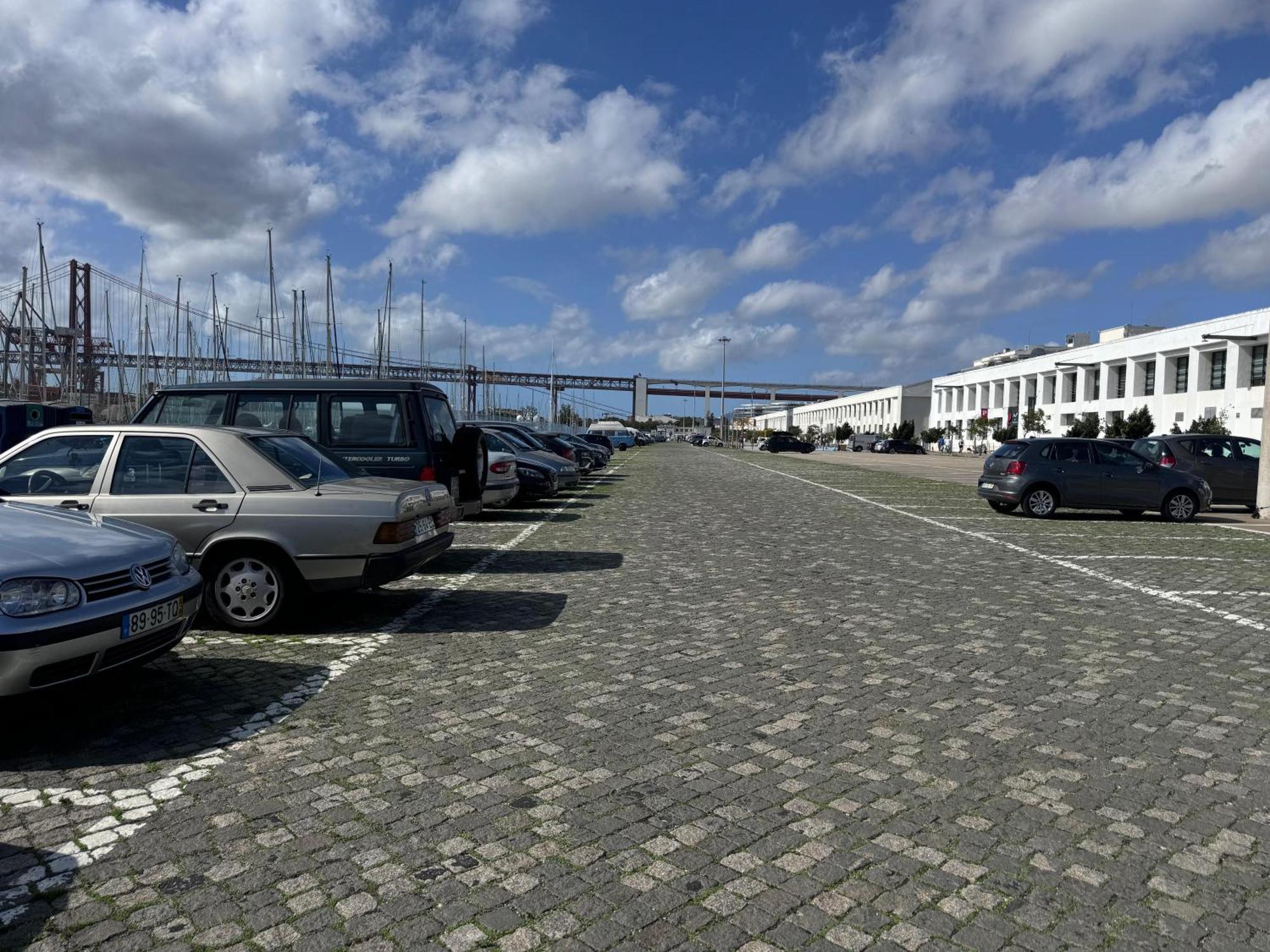 Lisbon Cosy Boat Hotel Ngoại thất bức ảnh